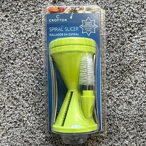 Croton Lime Green Spiral Slicer